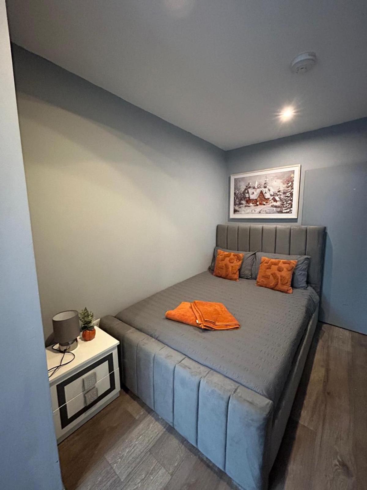 2 Bedroom Flat In Euston 2 Mins Away From Station, No Lift London Bagian luar foto